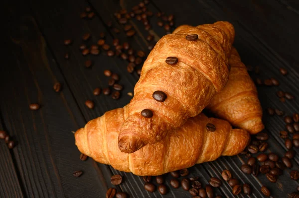 Croissants Coffee Beans Wooden Background — Stock Photo, Image