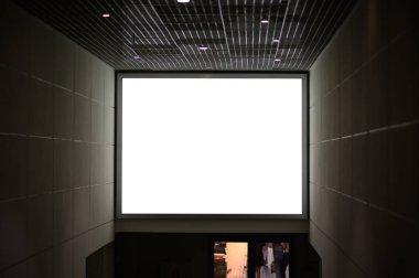 Kýsa mesaj veya sahte içeriği modern alışveriş merkezi için kopya alanı boş işaretiyle