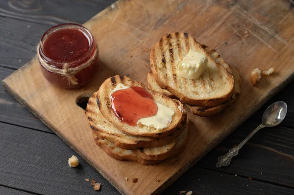 Toast Bread Homemade Strawberry Jam Rustic Table Butter Breakfast Brunch — ストック写真