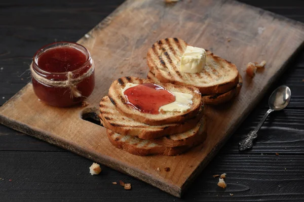 Toast Bread Homemade Strawberry Jam Rustic Table Butter Breakfast Brunch — ストック写真