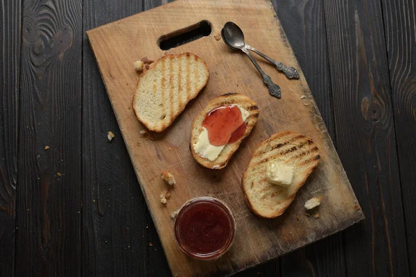 Toast Bread Homemade Strawberry Jam Rustic Table Butter Breakfast Brunch — ストック写真