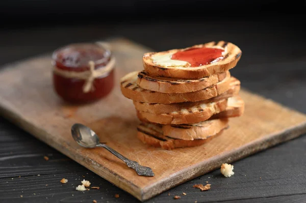 Toast Bread Homemade Strawberry Jam Rustic Table Butter Breakfast Brunch — ストック写真