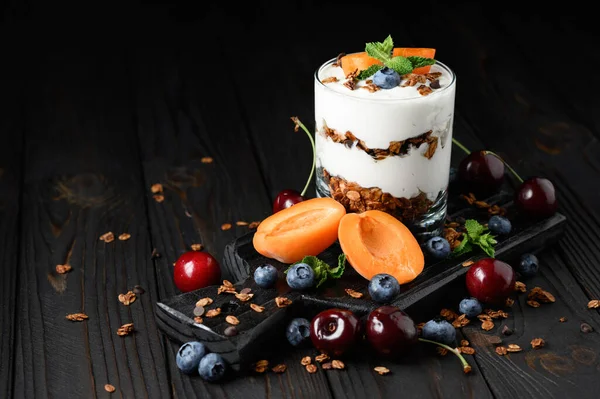 Homemade Layered Dessert Fresh Apricot Blueberry Cherry Cream Cheese Yogurt — Stock Photo, Image