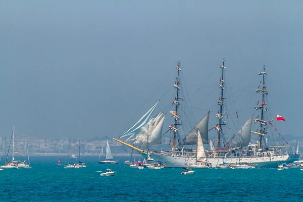 Schip dar mlodziezy — Stockfoto