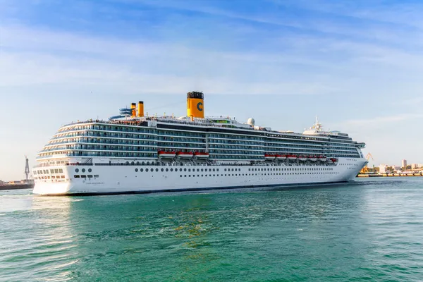 Křižník costa mediterranea — Stock fotografie