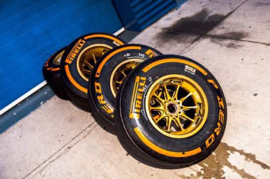 Pnömatik lastikler pirelli