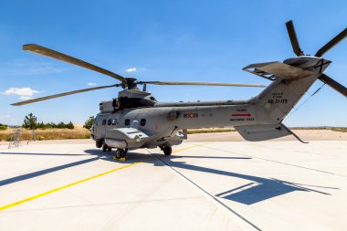 Eurocopter As332 süper Puma