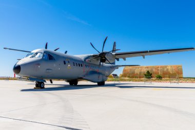 uçak casa c-295