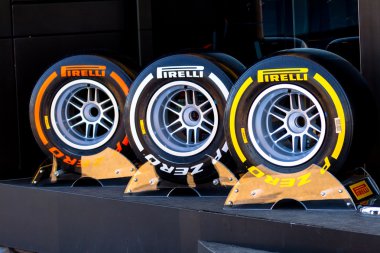 Pnömatik lastikler pirelli