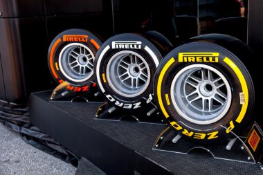 Pnömatik lastikler pirelli