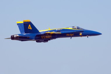 göster bize f-18 havada lacivert melekler Mankato, mn-Haziran 9