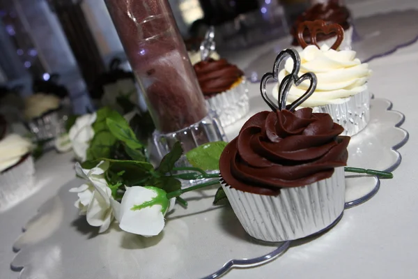 Wedding cupcakes — Stock Photo, Image