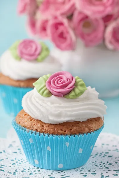 Bägare kaka — Stockfoto