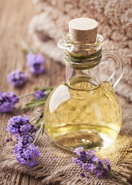 Lavender spa treatment — Stock Photo, Image