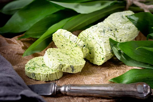 Homemade Wild Garlic Butter Fresh Leaves — Stock Photo, Image
