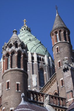 bavo kuleleri