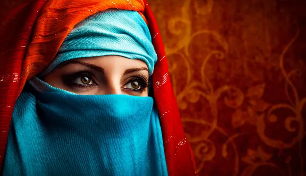 Arabic woman — Stock Photo, Image