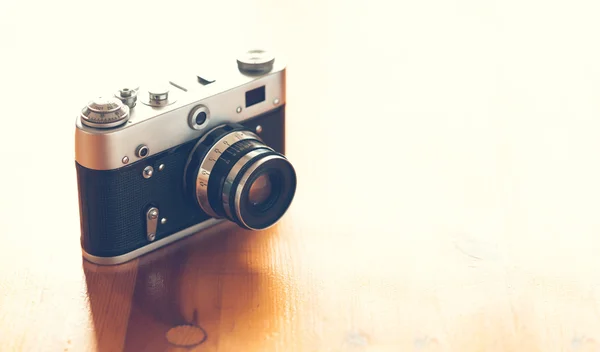 Старая винтажная камера — стоковое фото