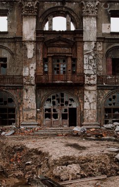 Rusya 'nın Ukrayna' ya karşı savaşı. Harabeler Yıkılmış bina