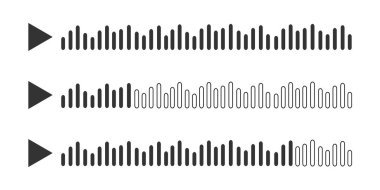 Sesli mesaj ya da sesli mesaj sembolleri. Beyaz arkaplanda izole edilmiş ses ve oyun simgesi ve ses dalgalarıyla ses sohbeti ögeleri. Kurye mobil uygulama şablonu