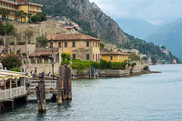 Limone sul Garda Imagens De Bancos De Imagens