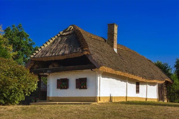 Casa de pueblo rústico — Foto de Stock