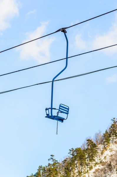 Single ski lift. Stock Photo — Stock Photo, Image