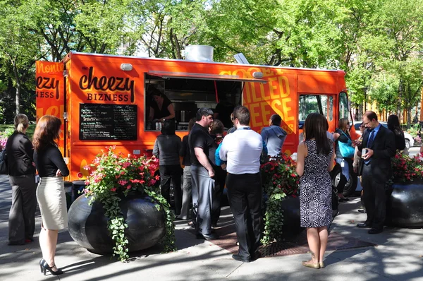 Cheezy Bizness caminhão de comida — Fotografia de Stock