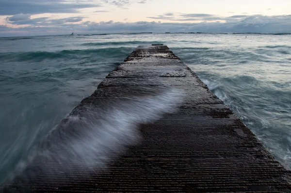 Waikiki rompeolas — Foto de Stock