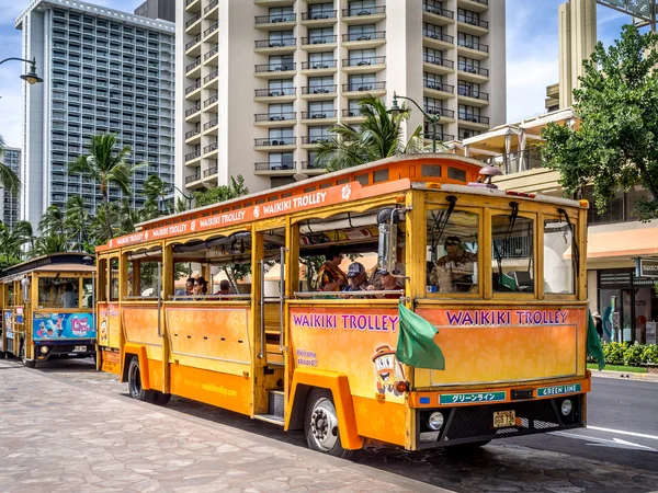 Waikiki trolley koffer — Stockfoto