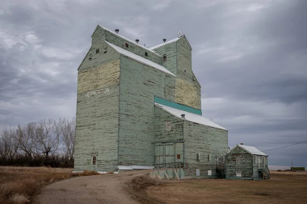 Herronton Alberta November 2021 Herronton Oude Alberta Tarwezwembad Graanlift — Stockfoto