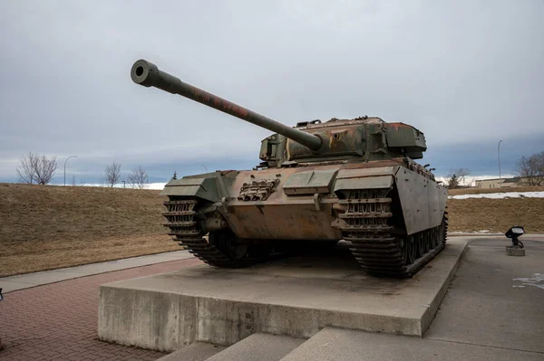 阿尔伯塔省卡尔加里 2022年1月30日 卡尔加里军事博物馆的历史坦克景观 — 图库照片
