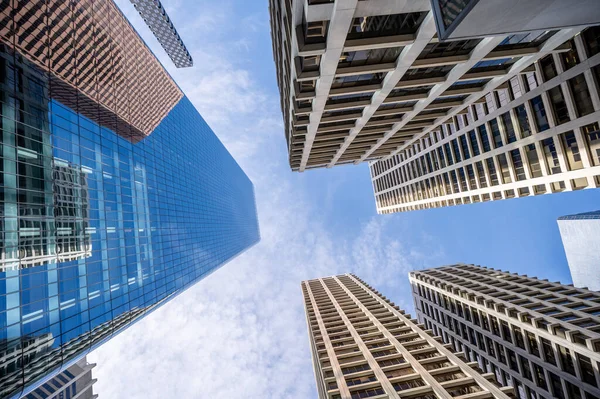 Kijken Naar Wolkenkrabbers Stad Calgary — Stockfoto