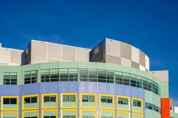 Calgary Alberta Lutego 2022 Widoki Kolorowy Szpital Alberta Childrens Hospital — Zdjęcie stockowe
