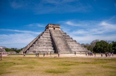 View of El Castillo pyramid at Chichen Itza.