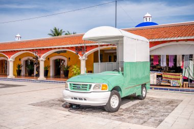 Tulum, Meksika - 26 Mart 2022: Riviera Maya 'da Bahia Principe Hacienda Dona Isabel manzarası.