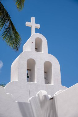 Capilla de Nta Seora del Carmen 'in çan kulesi Playa del Carmen' de beşinci caddede..