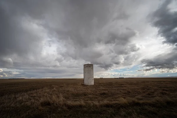 Abandoned Farm Buildings Alberta Early Spring — Stockfoto