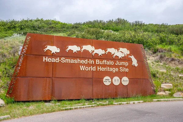 Fort Macleod Alberta July 2022 Entrance Signage Head Smashed Buffalo — Stock Photo, Image