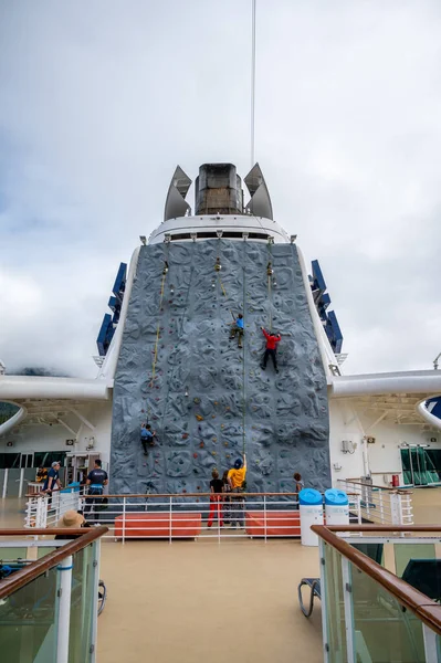 Sitka Alaska July 2022 View Climbing Wall Serenade Seas While — Stock Photo, Image