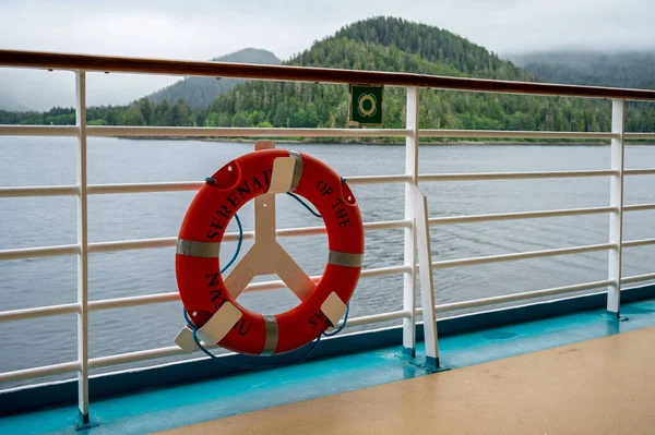 Sitka Alaska July 2022 Life Preserver Serenade Seas Cruise Ship — ストック写真