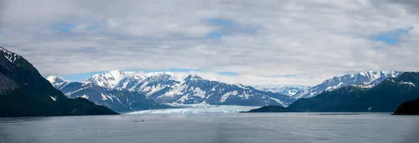 Άποψη Του Διάσημου Παγετώνα Χάμπαρντ Στην Αλάσκα Hubbar Glaicier Είναι — Φωτογραφία Αρχείου