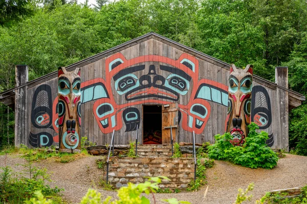 Saxman Alaska July 2022 Tlinget Totem Poles Long House Traditional — ストック写真