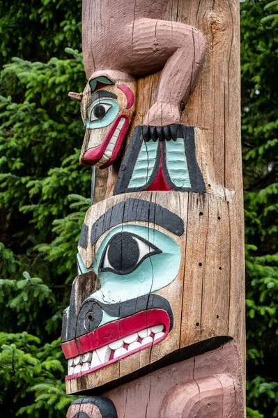 Saxman Alaska July 2022 Tlinget Totem Poles Long House Traditional — 图库照片