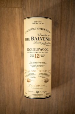 Calgary, Alberta - 10 Eylül 2022 Balvenie Single viski konteynırı.