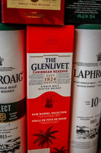 Calgary Alberta Szeptember 2022 Multiple Single Malt Scotch Whisky Konténerek — Stock Fotó