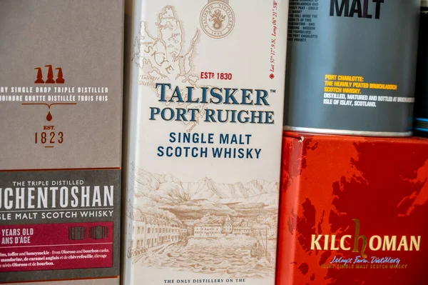 Calgary Alberta Szeptember 2022 Multiple Single Malt Scotch Whisky Konténerek — Stock Fotó