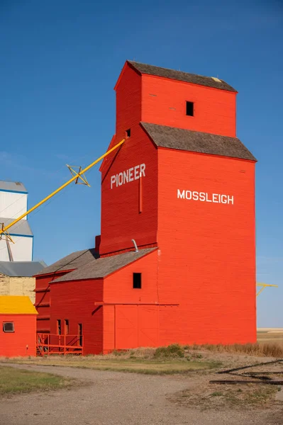 Mossleigh Alberta Septiembre 2022 Viejos Elevadores Grano Madera Las Praderas —  Fotos de Stock