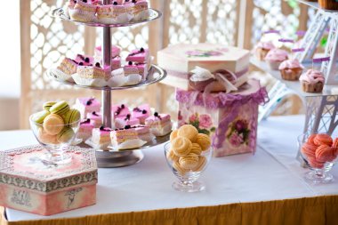 chokolate kalpleri ile cupcakes