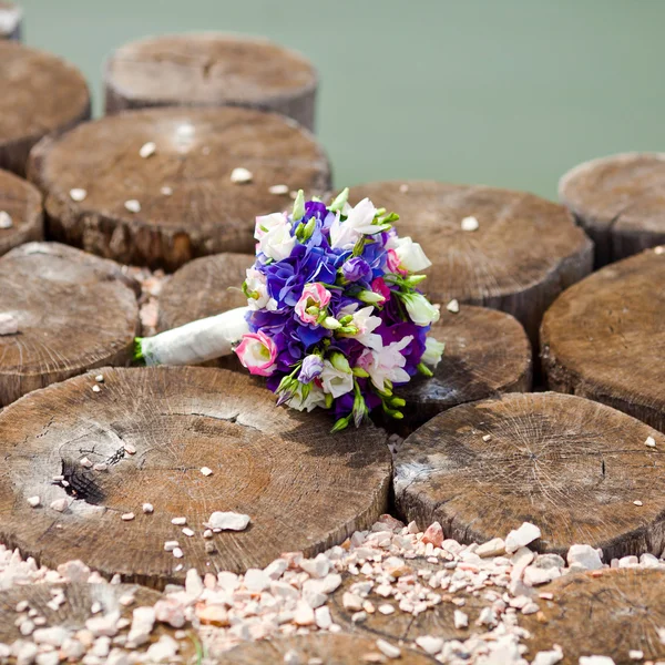 Closeup of brides flowers on wedding day — Stock Photo, Image